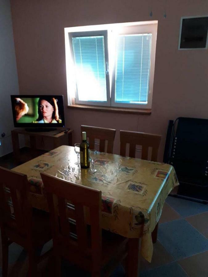 Apartments Horvat On Island Pag Vlašići Εξωτερικό φωτογραφία