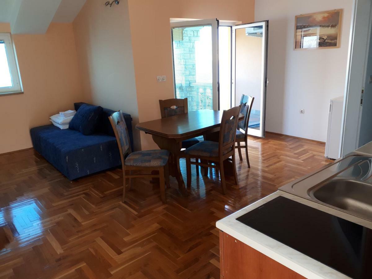 Apartments Horvat On Island Pag Vlašići Εξωτερικό φωτογραφία